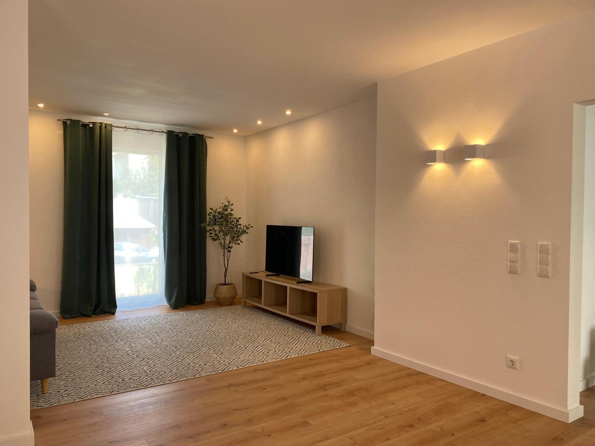 Modern Living Apartment - Naehe Krankenhaus, Altstadt, Bahnhof - 3-Zimmer Amberg Exterior photo